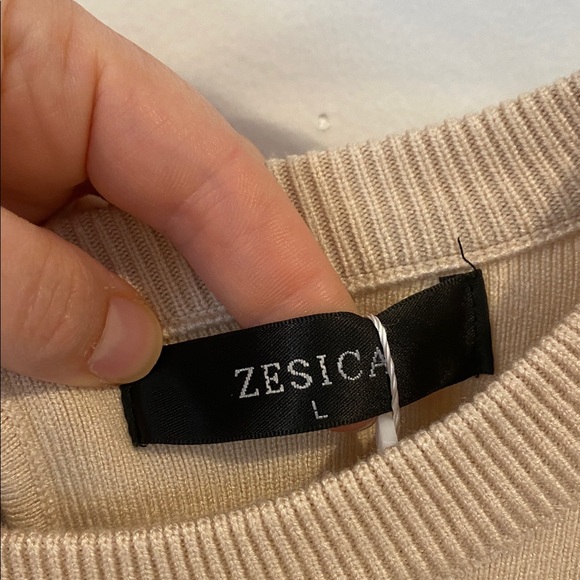 Zesica Striped Short Sleeve Sweater blouse - Picture 5 of 10